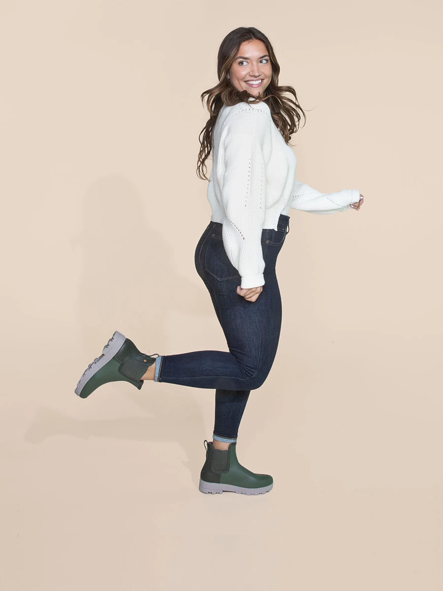 BOGS Green Ash Holly Chelsea 5 BOGS Green Ash Holly Chelsea - Image 3